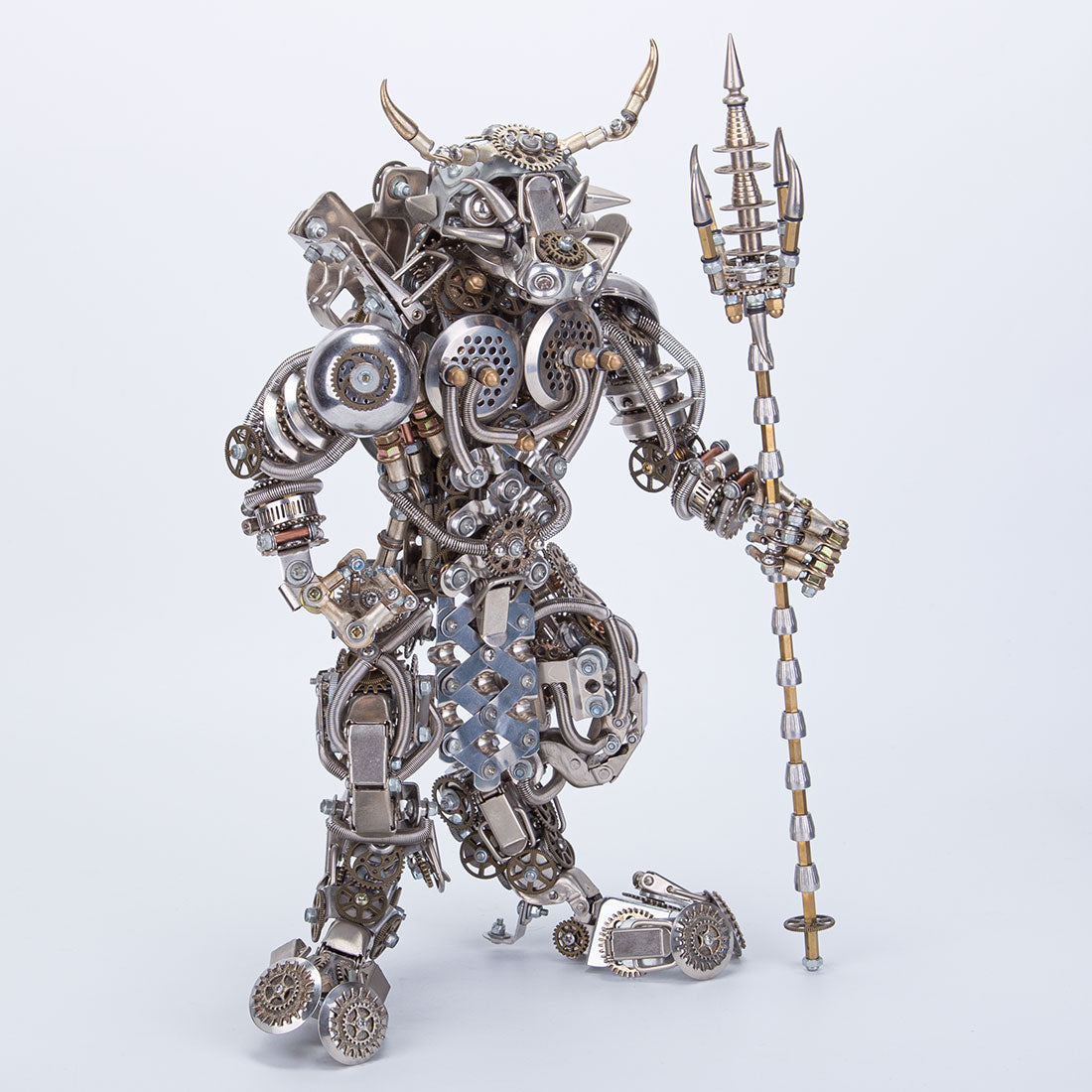 3D Bull-Headed Man DIY Mechanical Punk Demon Surrealistic Creature Metal Assembly Model Creative Ornament